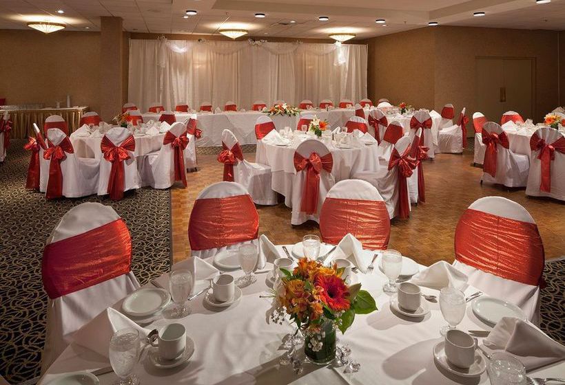 Holiday Inn Hotel & Suites Vancouver Downtown | Vancouver | British Columbia | Canada 11