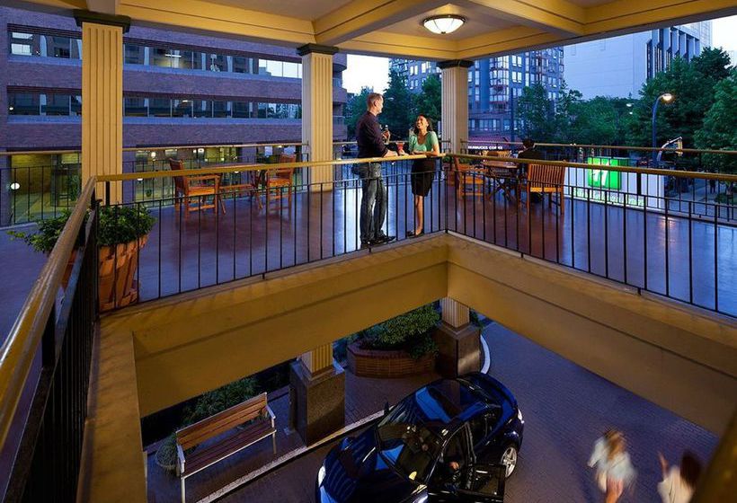 Holiday Inn Hotel & Suites Vancouver Downtown | Vancouver | British Columbia | Canada 6