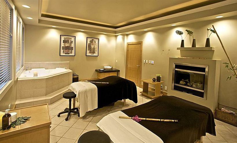 Century Plaza Hotel & Spa | Vancouver | British Columbia | Canada 10