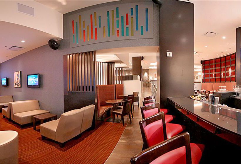 Century Plaza Hotel & Spa | Vancouver | British Columbia | Canada 13