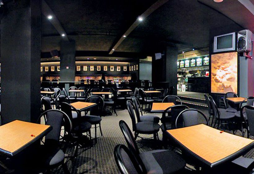 Century Plaza Hotel & Spa | Vancouver | British Columbia | Canada 14