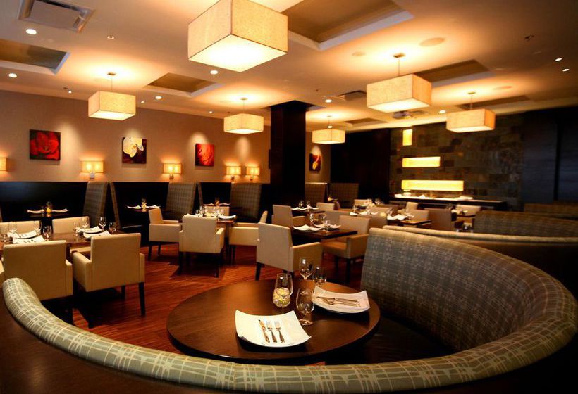 Century Plaza Hotel & Spa | Vancouver | British Columbia | Canada 8