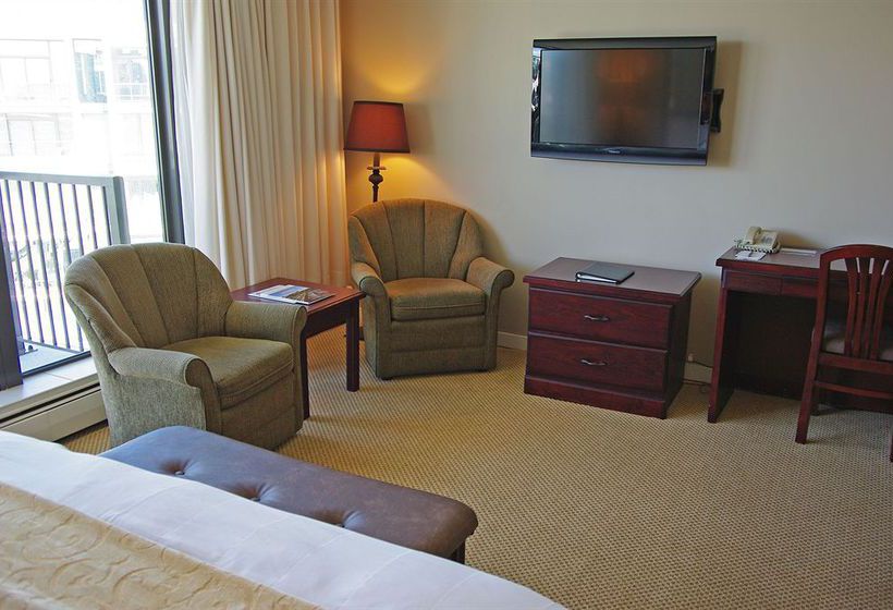 DoubleTree by Hilton Hotel & Suites Victoria Victoria