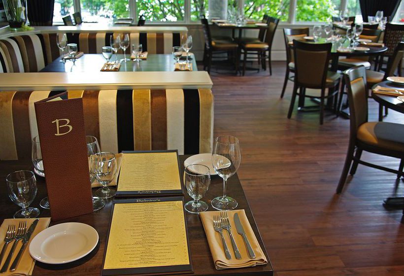 DoubleTree by Hilton Hotel & Suites Victoria | Victoria | British Columbia | Canada 4