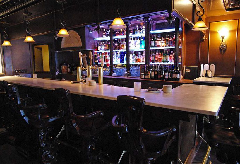 DoubleTree by Hilton Hotel & Suites Victoria | Victoria | British Columbia | Canada 6