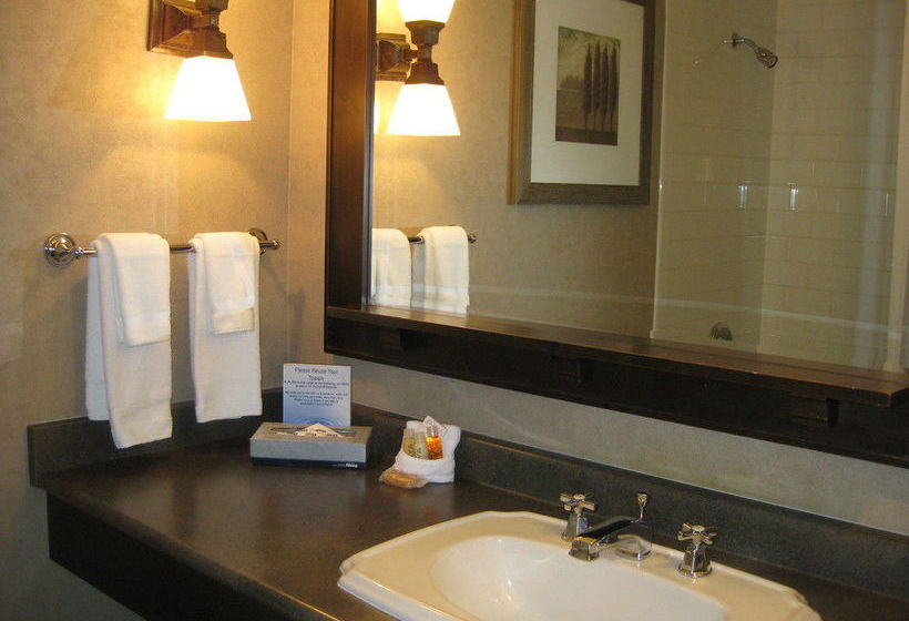 Hotel Blackcomb Lodge & Spa | Whistler | British Columbia | Canada 8