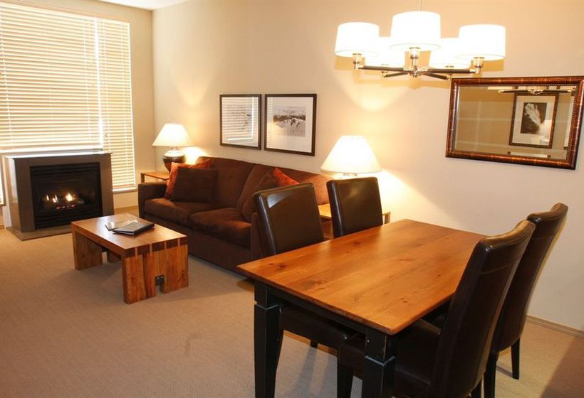 Glacier Lodge | Whistler | British Columbia | Canada 13