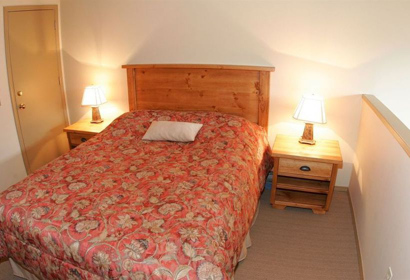 Glacier Lodge | Whistler | British Columbia | Canada 17