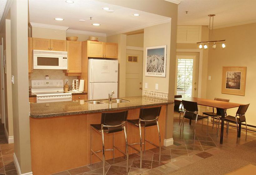 Glacier Lodge | Whistler | British Columbia | Canada 2