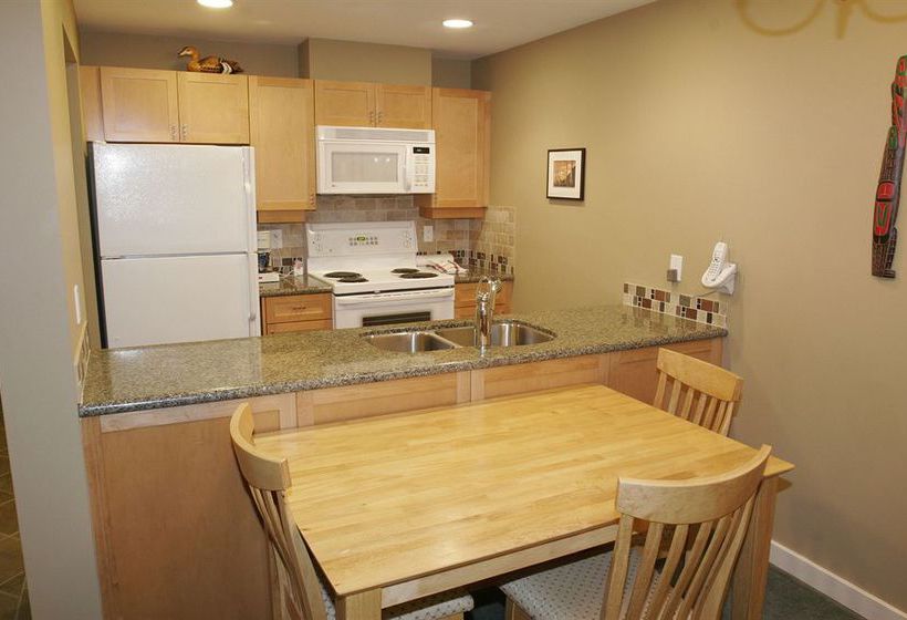 Glacier Lodge | Whistler | British Columbia | Canada 9