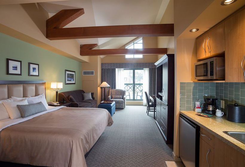 Hotel Crystal Lodge & Suites Whistler | Whistler | British Columbia | Canada 2