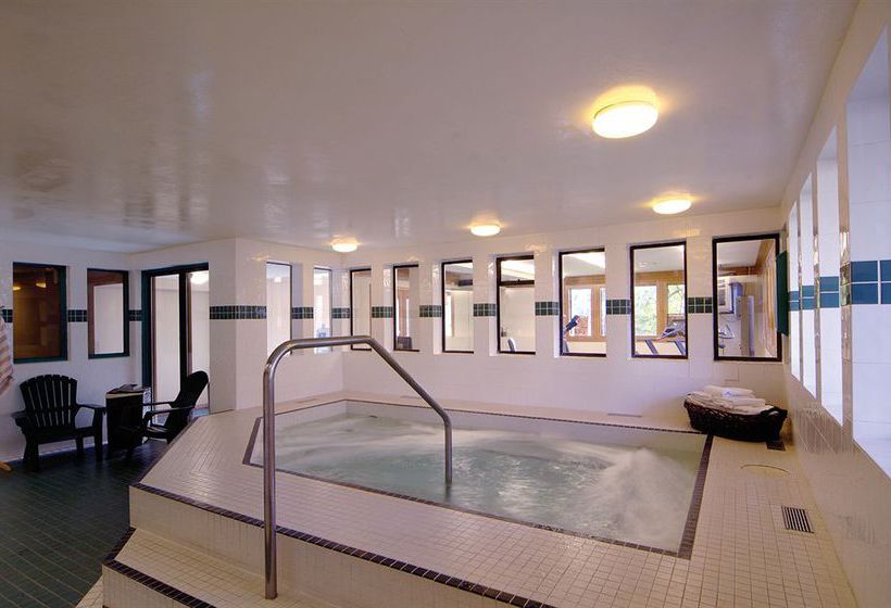 Hotel Whistler Village Inn & Suites | Whistler | British Columbia | Canada 4