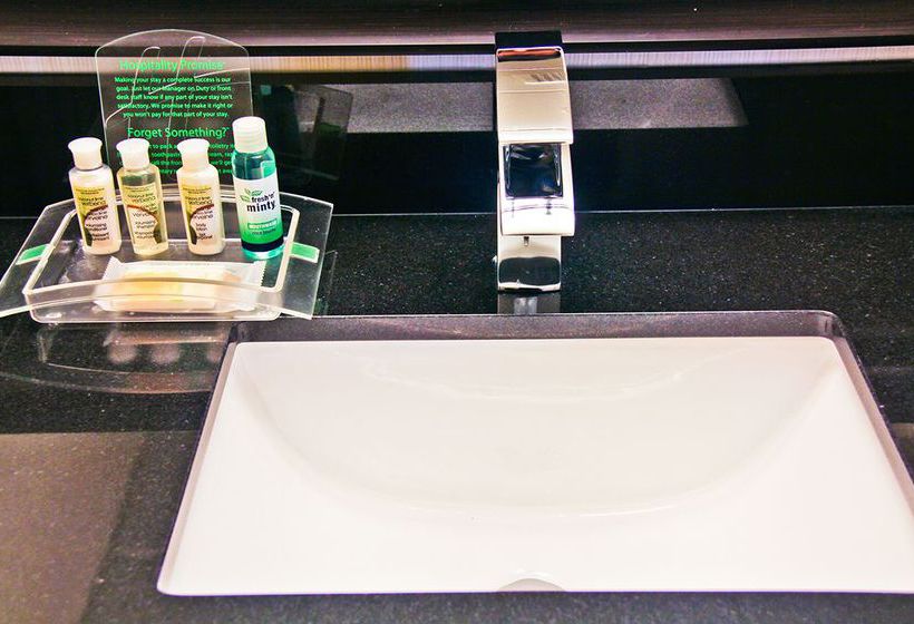 Holiday Inn Hotel & Suites Winnipeg Downtown | Winnipeg | Manitoba | Canada 17