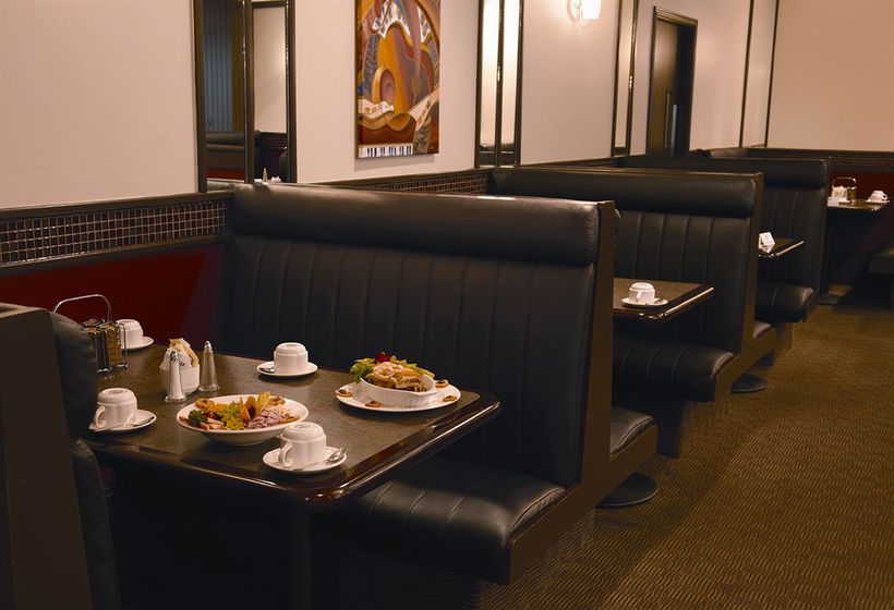 Hotel Place Louis Riel Suite | Winnipeg | Manitoba | Canada 19