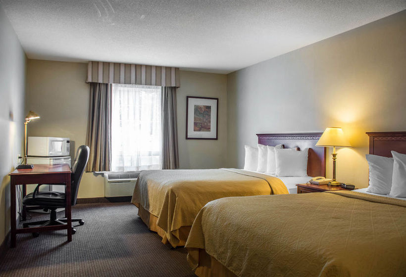 Quality Hotel & Suites | Woodstock | Ontario | Canada 11