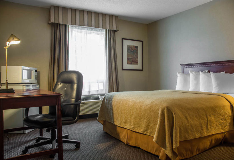 Quality Hotel & Suites | Woodstock | Ontario | Canada 12