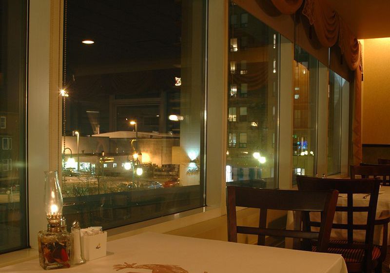 Delta Trois Rivieres Hotel & Conference Centre | Trois Rivieres | Quebec | Canada 17