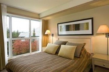 Resort Le Chamois Whistler | Whistler | British Columbia | Canada 1