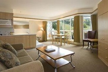 Resort Le Chamois Whistler | Whistler | British Columbia | Canada 3