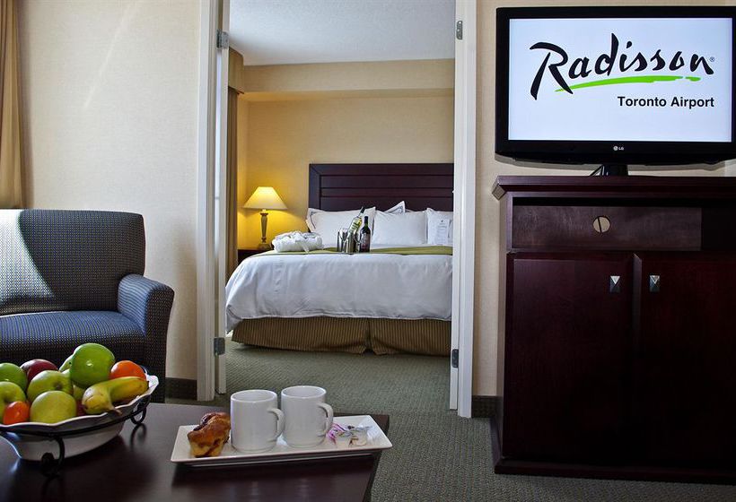 Radisson Suite Hotel Toronto Airport | Toronto | Ontario | Canada 10