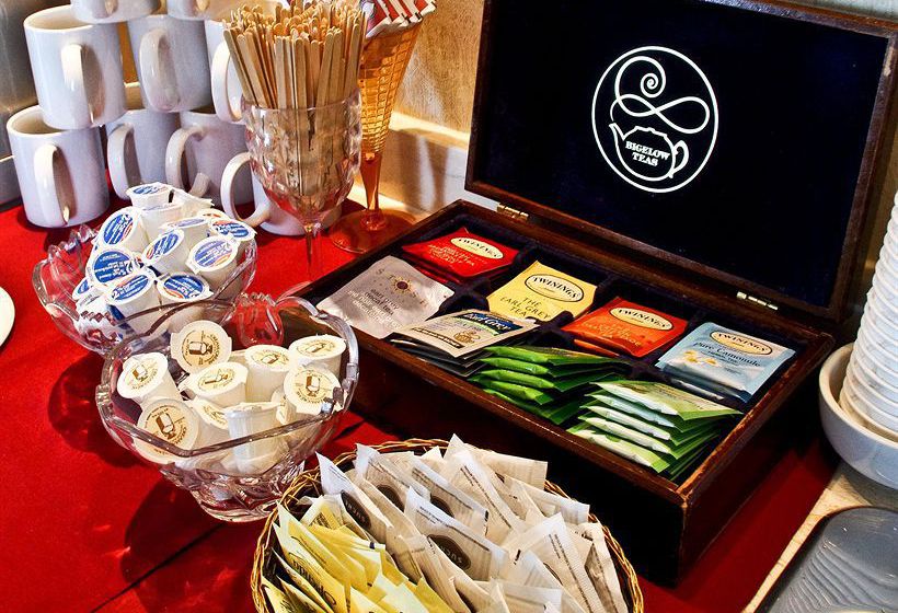 Radisson Suite Hotel Toronto Airport | Toronto | Ontario | Canada 13