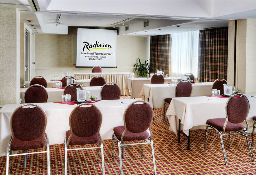 Radisson Suite Hotel Toronto Airport | Toronto | Ontario | Canada 7