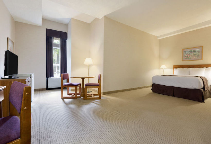 Hotel Days Inn East Beaches | Toronto | Ontario | Canada 10