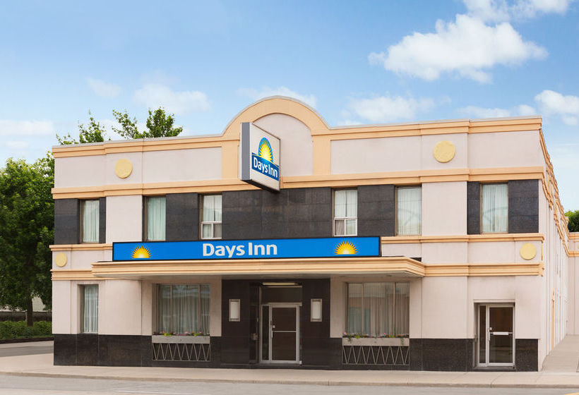 Hotel Days Inn East Beaches | Toronto | Ontario | Canada 12