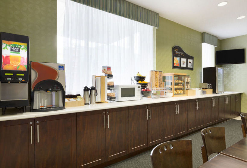 Hotel Days Inn East Beaches | Toronto | Ontario | Canada 2