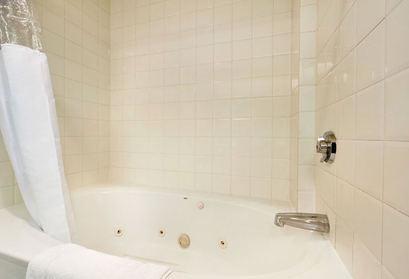 Hotel Days Inn East Beaches | Toronto | Ontario | Canada 3