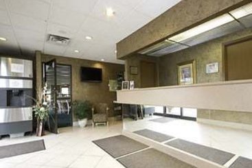 Hotel Howard Johnson Express Niagara Falls | Niagara Falls | Ontario | Canada 3