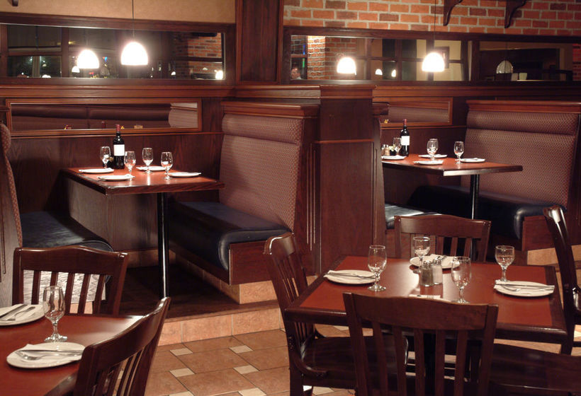 Hotel Quality Suites Montreal Aeroport | Pointe Claire | Quebec | Canada 2