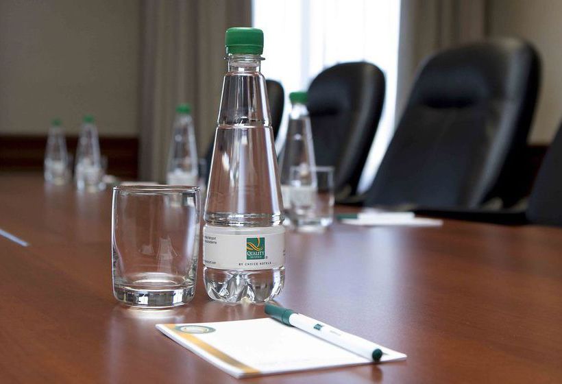 Hotel Quality Suites Montreal Aeroport | Pointe Claire | Quebec | Canada 20