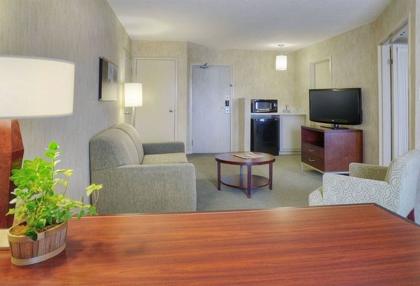 Hotel Quality Suites Montreal Aeroport | Pointe Claire | Quebec | Canada 4
