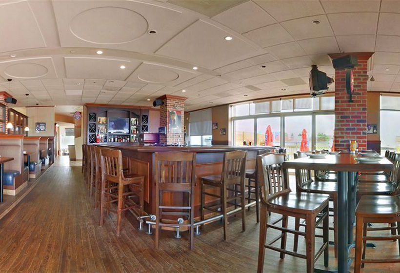 Hotel Quality Suites Montreal Aeroport | Pointe Claire | Quebec | Canada 6