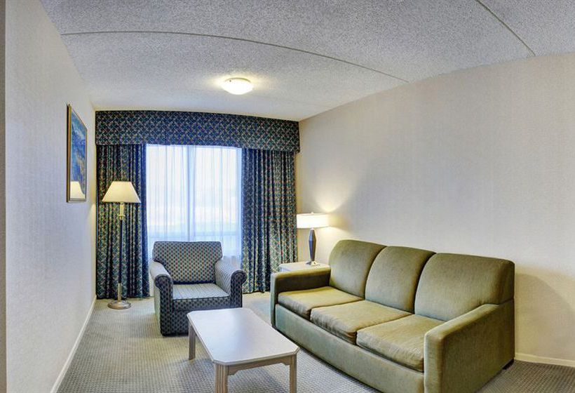 Hotel Quality Suites Montreal Aeroport | Pointe Claire | Quebec | Canada 8