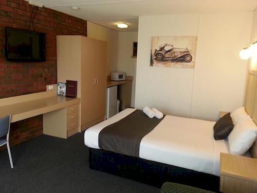 Hotel Flag Big Valley Motor Inn | Shepparton | Victoria | Australia 2