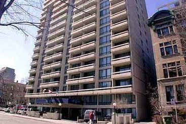 Hotel Le Montfort Suites Montreal Quebec