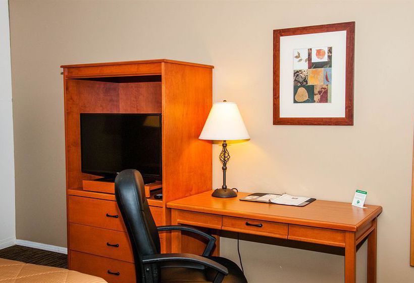 Hotel Comfort Inn & Suites North Vancouver | North Vancouver | British Columbia | Canada 1