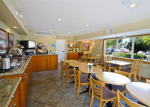 Hotel Comfort Inn & Suites North Vancouver | North Vancouver | British Columbia | Canada 9