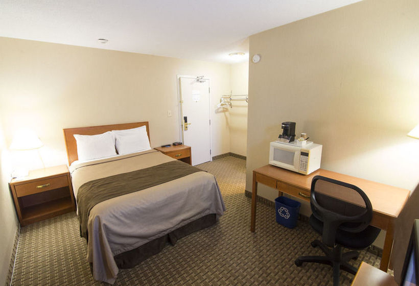 Hotel Travelodge Thunder Bay ON Ontario