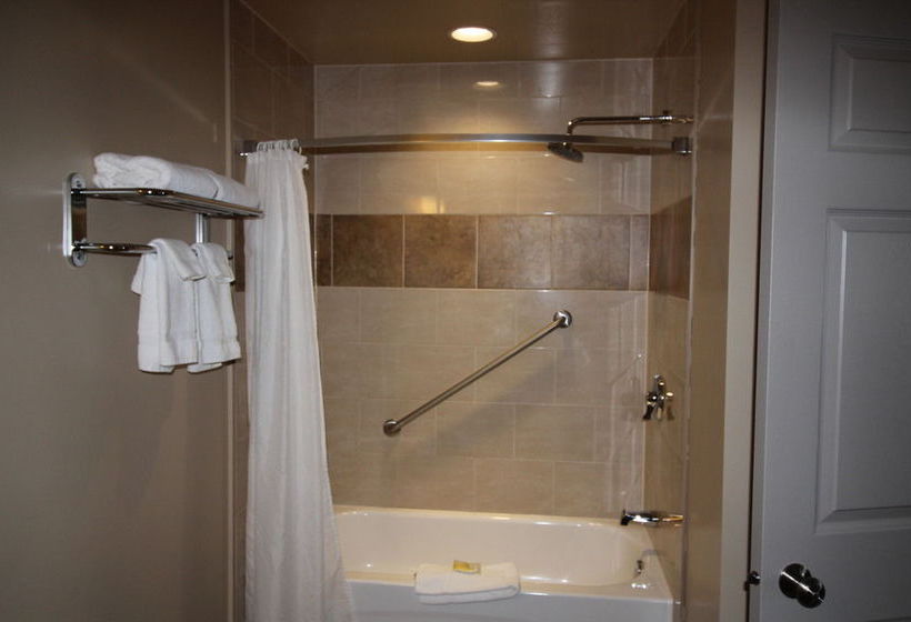 Hotel Quality Inn & Suites Hawkesbury | Hawkesbury | Ontario | Canada 12