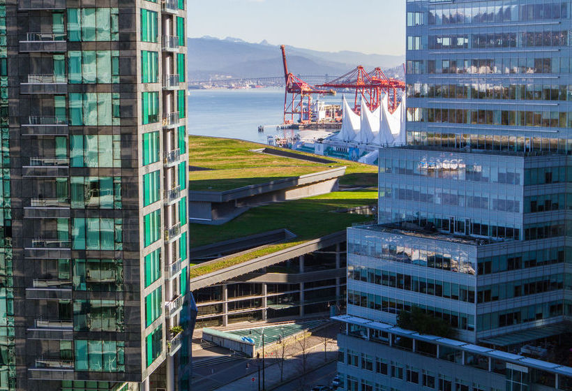 Hotel Pinnacle Vancouver Harbourfront | Vancouver | British Columbia | Canada 1