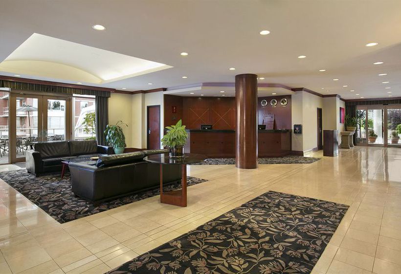 Coast Victoria Hotel & Marina by APA | Victoria | British Columbia | Canada 17