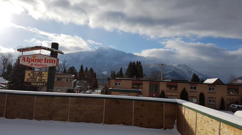 Hotel Alpine Inn & Suites | Revelstoke | British Columbia | Canada 12