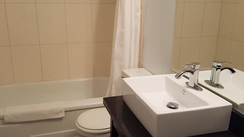 Hotel Alpine Inn & Suites | Revelstoke | British Columbia | Canada 5