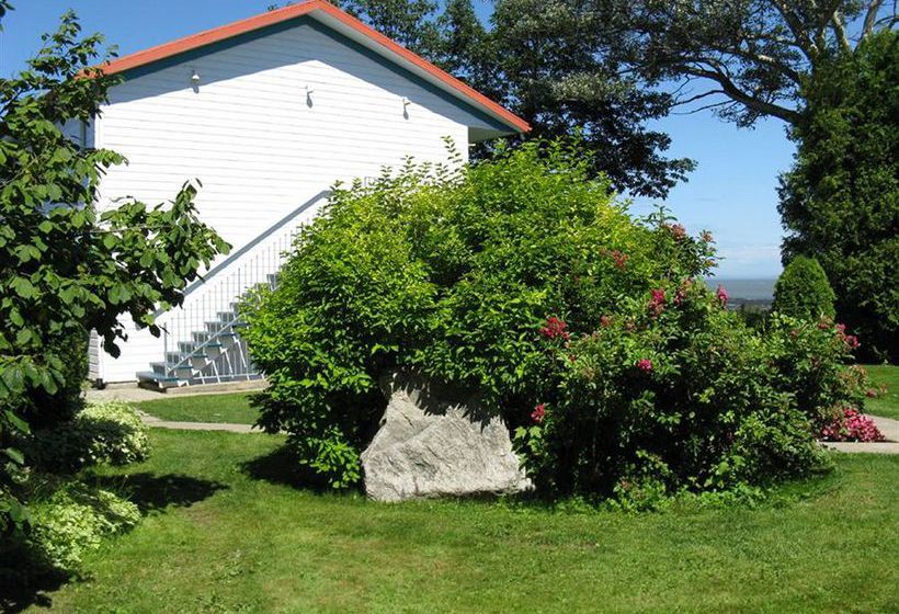Hotel La Roche Pleureuse | Isle aux Coudres | Quebec | Canada 5
