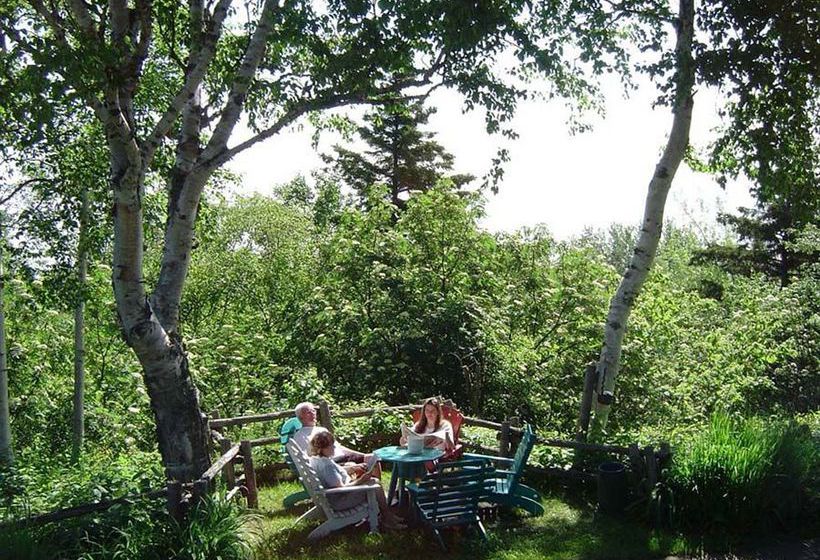 Hotel La Roche Pleureuse | Isle aux Coudres | Quebec | Canada 9