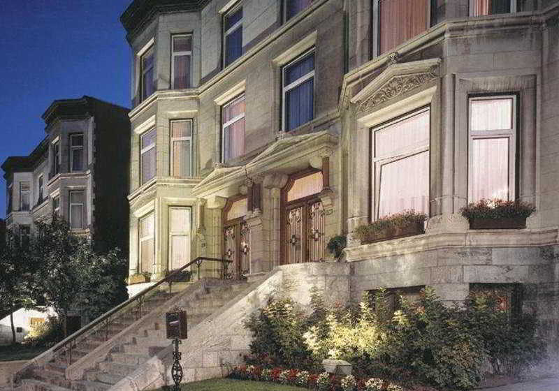 Hotel Chateau Versailles Montreal