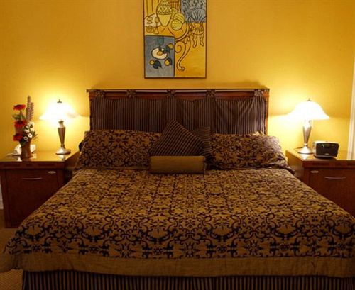 Hotel Chateau Versailles | Montreal | Quebec | Canada 17